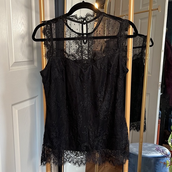 Sleeveless Lace Blouse - Medium - Picture 3 of 4